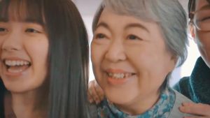 チーズはどこへ消えた ブランドムービー おばあちゃんjk化 出演中