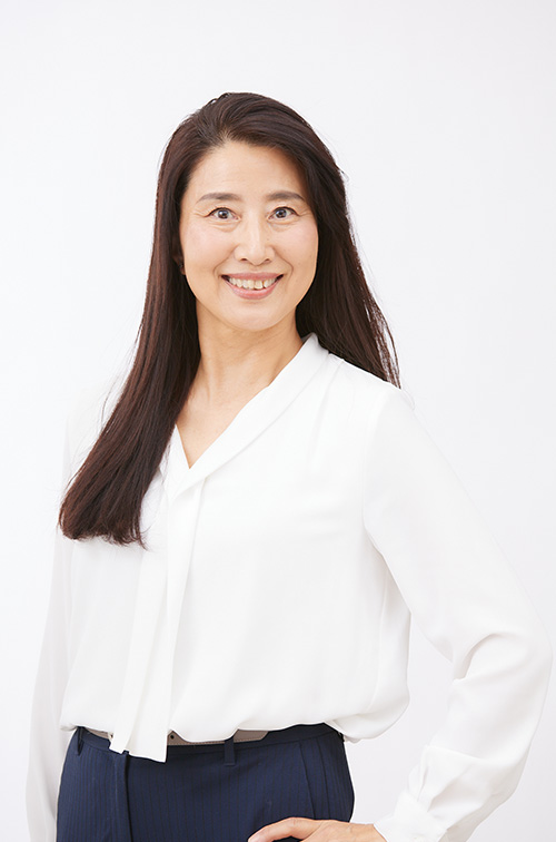 60代・70代・80代の女性シニアモデル・タレント　朝日　千尋