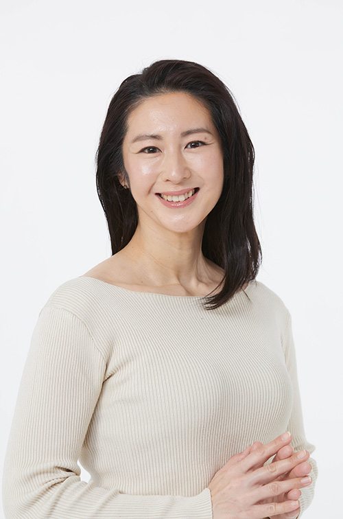 40代・50代の女性ミドルモデル・タレント　鈴川　仁梨