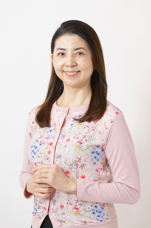 40代・50代の女性ミドルモデル・タレント　藤原　久美子