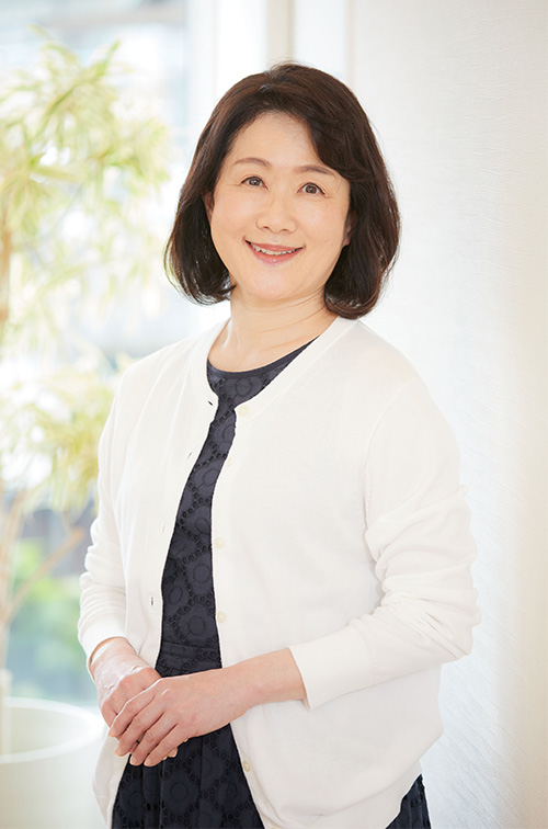 40代・50代の女性ミドルモデル・タレント　白木　花