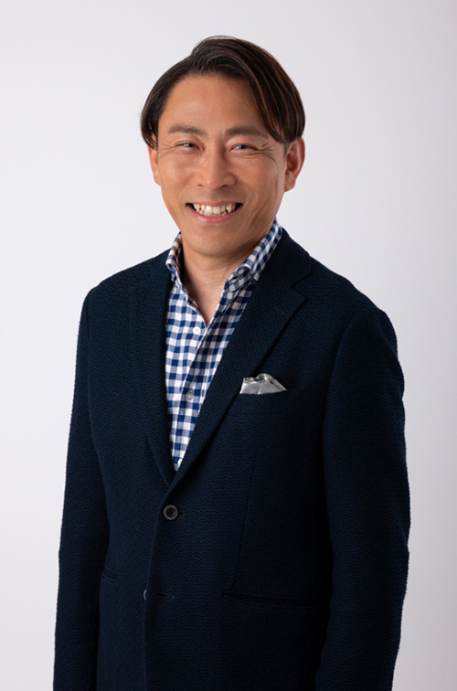 40代・50代の男性ミドルモデル・タレント　岡崎　由汰