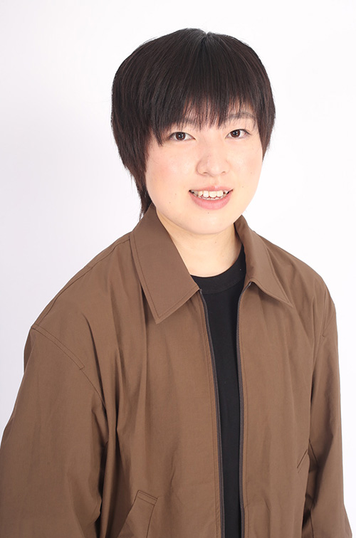 〜30代の女性ミドルモデル・タレント　蒼生　吾也