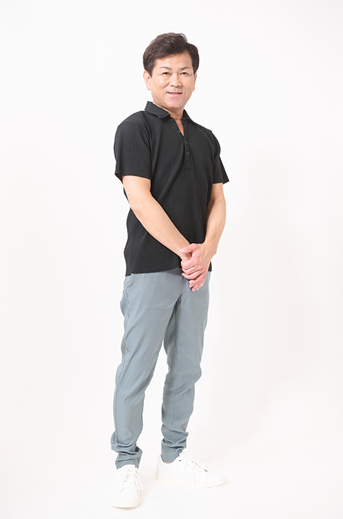 40代・50代の男性ミドルモデル・タレント　成海　哲也