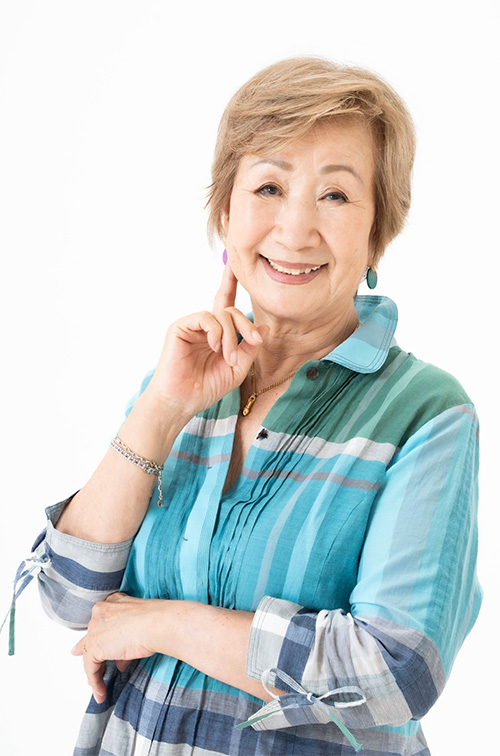 60代・70代・80代の女性ミドルモデル・タレント 彩 恭子
