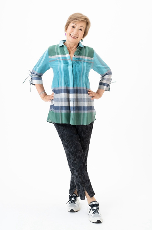 60代・70代・80代の女性ミドルモデル・タレント 彩 恭子