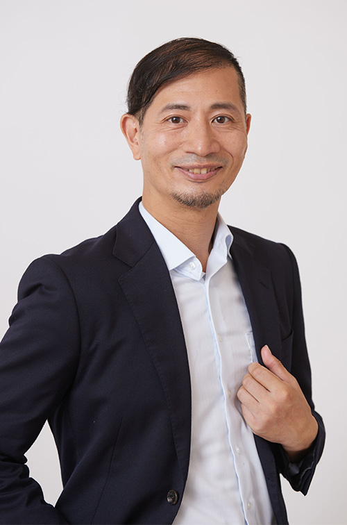 60代・70代・80代の男性シニアモデル・タレント　舞喜井　信以知