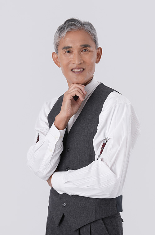 60代・70代・80代の男性シニアモデル・タレント　珈琲　しげる