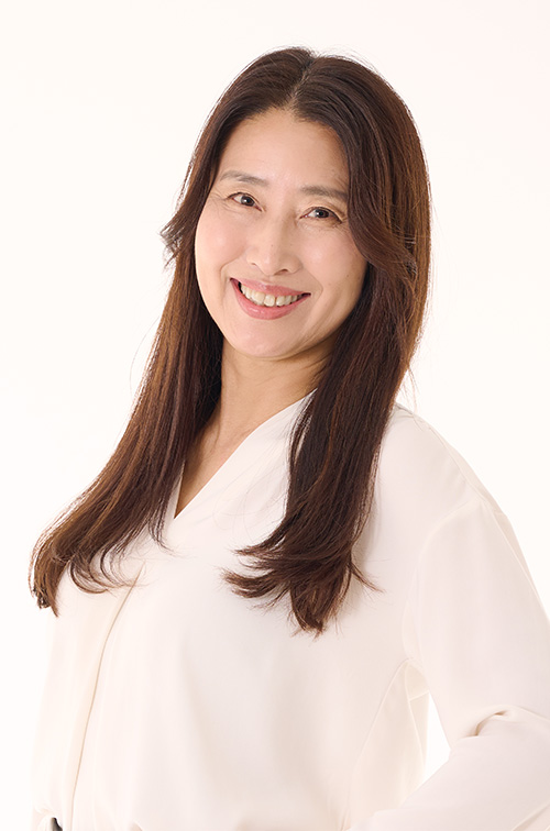 60代・70代・80代の女性シニアモデル・タレント　朝日　千尋