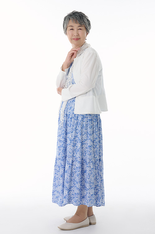 60代・70代・80代の女性シニアモデル・タレント　鴻塚　純